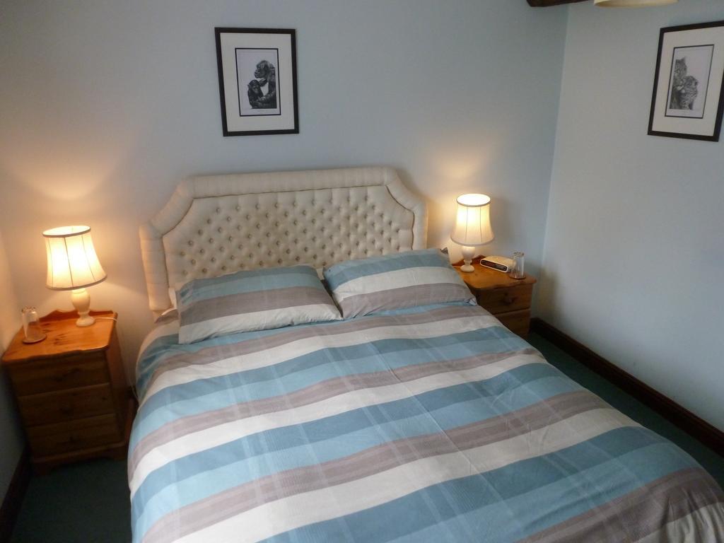 The Garden House Grittleton Bed & Breakfast Ngoại thất bức ảnh