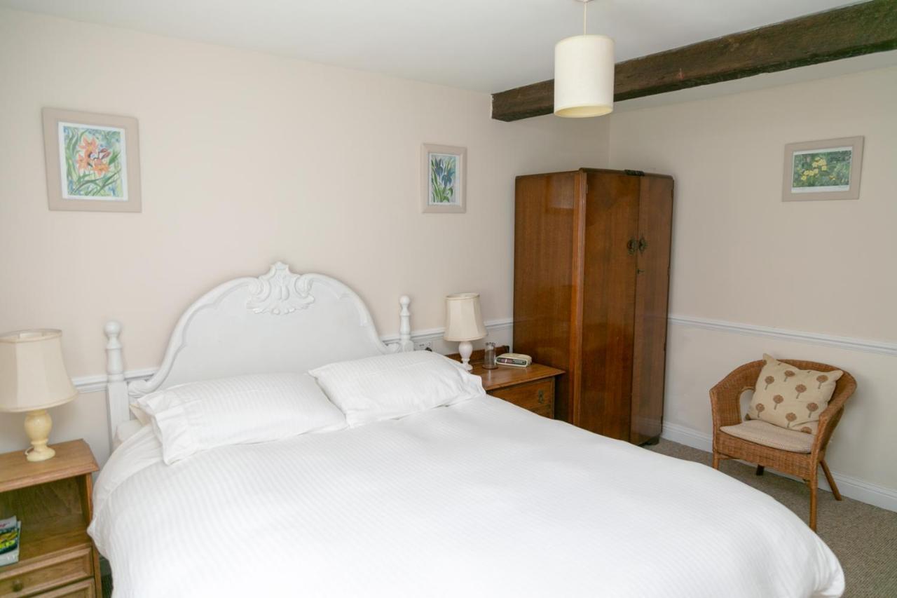 The Garden House Grittleton Bed & Breakfast Ngoại thất bức ảnh